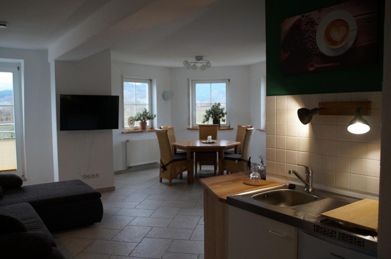 Ferienwohnung Castellberg ハイタースハイム エクステリア 写真